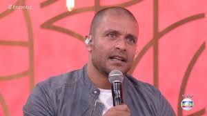 Além do nome, joão nogueira também herdou a musicalidade de seu pai, que era violinista. Diogo Nogueira Se Emociona E Relembra Epoca Em Que Cuidou Do Pai