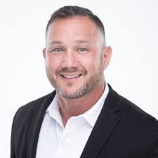 Robin Mcclendon's Instagram, Twitter & Facebook