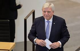 H essens „ära bouffier war noch keine halbe stunde alt, da begannen auf den fluren des wiesbadener landtags schon die. Weitere Lockerungen Ab Montag Diese Dienstleister Durfen Offnen