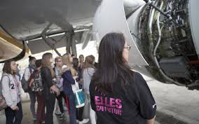 Mais pour être admis au cfa, il a mis toutes les chances de son côté : Emploi Airbus Veut Ouvrir L Horizon Des Jeunes De Quartiers Prioritaires Le Parisien