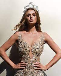 Miss universe 2018, the 67th miss universe pageant, was held on 17 december 2018 at impact arena, muang thong thani in nonthaburi province, north of bangkok, thailand. Miss Canada 2018 Dresses Lace Dress Pageant Headshots