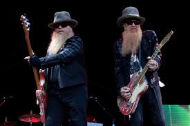 Joseph michael dusty hill, född 19 maj 1949 i dallas, texas, är en amerikansk musiker, basist i rockbandet zz top.han startade bandet 1969 tillsammans med trummisen frank beard, som han tidigare spelat med i american blues, och gitarristen och sångaren billy gibbons. Zz Top Live In Berlin Bestandigkeit Statt Nostalgie