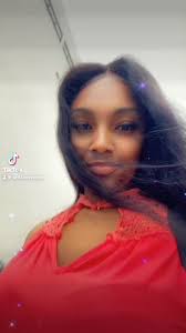 Zara Bee Tran Woman TikTok