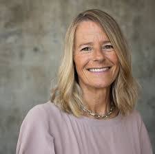 Tina Alford's Instagram, Twitter & Facebook