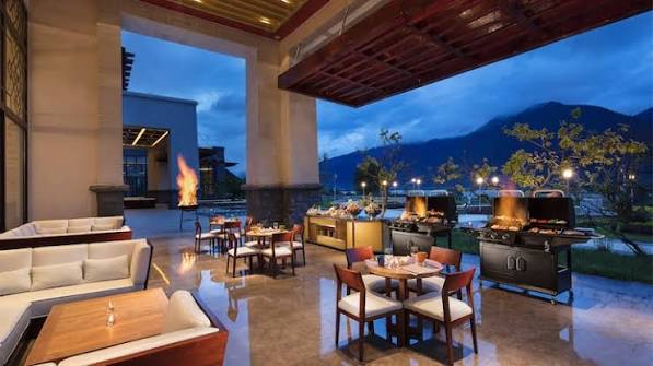 Hilton Linzhi Resort