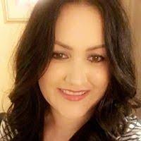 Raquel Burke's Instagram, Twitter & Facebook