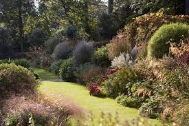 Country Jennifer Gayler Sloped Garden Country Garden Design Landscaping Inspiration
