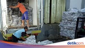 Check spelling or type a new query. Pabrik Pengalengan Ikan Di Indonesia Masih Banyak Gunakan Ikan Impor
