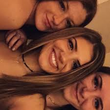 Stephanie Agnes (@StephaniieAgnes)