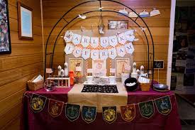 Easy Breezy Parties Fiona A S Birthday Harry Potter Photo Gallery At Catch Harry Potter Birthday Harry Potter Birthday Party Harry Potter Party Decorations