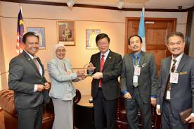 Lembaga hasil dalam negeri malaysia (lhdn; Cm Cky Receives A Courtesy Visit From Penang Lhdn Buletin Mutiara
