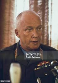 15,859 Lieutenant General Photos & High Res Pictures