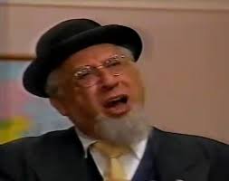 Ator Marcos Plonka é enterrado em Embu das Artes-SP