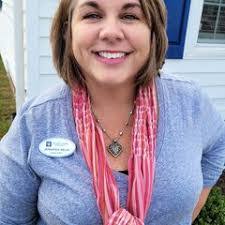 Jennifer Nelis's Instagram, Twitter & Facebook