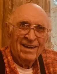 Russell Bellinger's Instagram, Twitter & Facebook