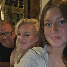 Has anyone tried to cook the Fray Bentos tinned pies in a RM? Thought about  taking the lid right off first.