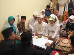 Hal itu diungkap ayah sherina, triawan munaf. Nikah Sederhana Kenapa Tidak Ini Yang Dilakukan Pertama Kali