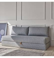 Un letto singolo normalmente misura 80 o 90 cm in larghezza e 200 cm in lunghezza. Divano Letto Singolo Con Contenitore Walis