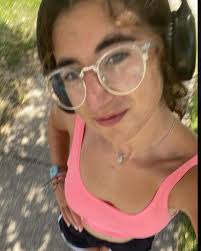 Hi!! I'm Izzy, I am from Bethlehem PA and I am fully committed to JMU. I  plan to major in geology and participate in color guard. I love spending  time outside, getting