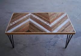 Mesas De Madera Hechas Artesanalmente Con Produccion Sostenible Y Local En Espana Para Decorar Tu Hogar Con Estilo Rustic Wood Doors Wood Art Wood Plank Art