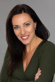 Family Doesn't End with Blood (Short 2017)