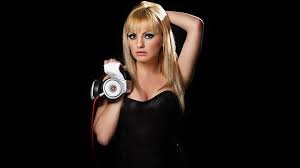 Alexandra stan is a romanian singer that gained international fame in 2011 with the single mr. Alexandra Stan Wallpapers Images Photos Pictures Backgrounds