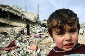 Kamu mau dibawah ke indonesia, sekolah di indonesia, besar di indonesia? Gambar Orang Palestina Menangis