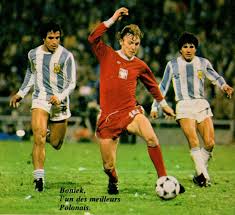 Check spelling or type a new query. Argentina 2 Poland 0 In 1978 In Rosario Zbigniew Boniek Tries To Make Some Ground In Round 2 Group B At The World Cup Finals Futebol Futebol Internacional