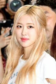 Blackpink Rose 190816 Gimpo Airport To Japan Blackpink Rose Blackpink Yg Entertainment