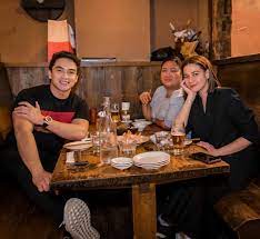 Dominic roque goes shirtless on showtime. Dominic Roque And Bea Alonzo S Budding Romance Is Now Viral On Social Media Forb Stories