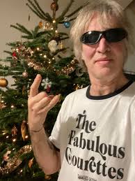 The Courettes Lovers, Official Fanpage