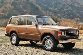 ランクルの次はコレ つぶらな瞳に恋しちゃう 丸目ハイエース がブレイクの予感 ランドクルーザー ハイエース ランクル80