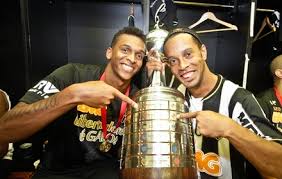 A obra digital foi vendida por mais de r$ 26 mil. Atletico Mg X Olimpia Final Libertadores 2013 Fotos Fussballzz De