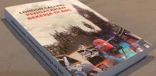 Kurang lebih sebanyak 8 jam sehari waktu agan banyak dihabiskan di kantor. Peluncuran Buku Tandai 71 Tahun Bbc London Siaran Indonesia