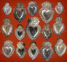 It is given in fulfilment of a vow (hence the latin term, short for ex voto suscepto, or from the vow made) or in gratitude or devotion. Ex Voto Herzherz Herz Jesu Reliquiar Herz Jesu Jesus Etsy