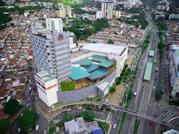Parque arauco, con operaciones en chile, colombia y perú, dijo al regulador chileno de valores que obtuvo ganancias por 33,767 millones de pesos. Chile Colombia Parque Arauco Vende El 49 De Dos Centros Comerciales En Colombia A Inmoval Por 132 Millones