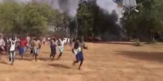 The nigerian army says it is looking into reports that boko haram leader abubakar shekau has died after blowing himself up to avoid being captured by a rival group. Kamerun Amnesty Ch