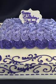 Below is my ultimate list of 40th birthday party ideas with lots of tips and suggestions for both men and women including ideas for 40th birthday decorations 40th birthday invitations 40th birthday gifts and even some 40th birthday games. Female 40th Birthday Cake Ideas For Her Cakes And Cookies Gallery