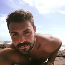 Does anybody know if you can buy a honda CB 500x with wire wheels please