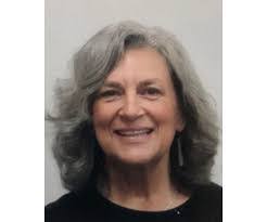 Lisa Lail's Instagram, Twitter & Facebook