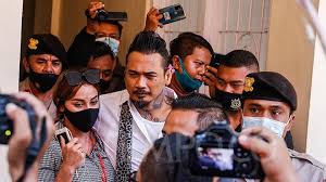 Ada enam jaksa yang ditunjuk mengikuti kasus ini. Kasus Ujaran Kebencian Jerinx Sid Menerima Putusan Banding 10 Bulan Penjara Nasional Tempo Co