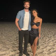 Happy birthday to nicole scherzinger! Nicole Scherzinger Stuns In Black Bralet As She Rings In The New Year With Thom Evans On An Exotic Beach