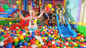 Decydując się na urlop nad morzem bałtyckim, stajemy przed dylematem gdzie się zatrzymać, tak żeby urlop był przyjemny i pozwalał się nam zregenerować. Jaroslawiec Najlepsze Atrakcje Dla Dzieci Opinie Ceny