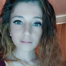 Bobbie Novak's Instagram, Twitter & Facebook