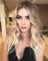 Easy Divine Long Messy Hairstyles For Women To Rock This Year Long Hair Styles Hair Styles Hair Contouring