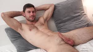 Official facebook page of buffalo bills rb #22 and super bowl xliv champion reggie bush! Hairy Chest Archives Rough Straight Men