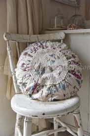 Se avete delle sedie da cucina rotonde, niente paura: Cuscino Rotondo Serie Wild Flower Jeanne D Arc Living Cuscini Cuscino Rotondo Cuscini Shabby Chic