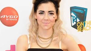 Marina and the Diamonds, 'Electra Heart:' Falls short