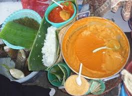 Resep lontong sayur dan telor yang gurih pedas. Belum Ke Gresik Kalau Belum Cobain Lontong Roomo Gotravelly