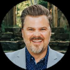 Tim Lucas's Instagram, Twitter & Facebook